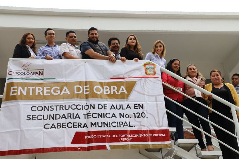 Continúan la Entrega de Obras en escuelas.